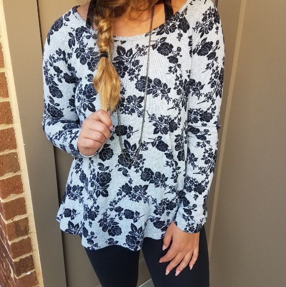 Grey Long Sleeve Comfy Sweater